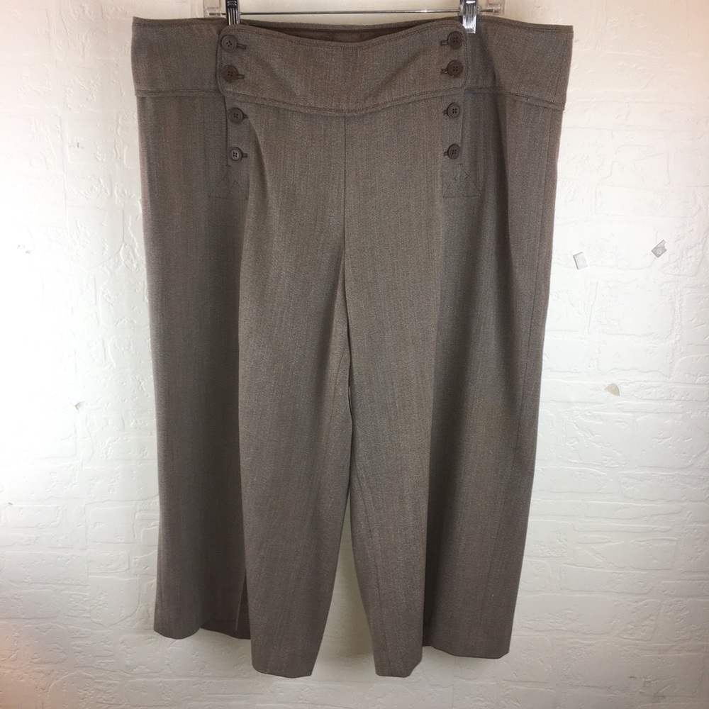 Women’s Lane Bryant Capri Pants